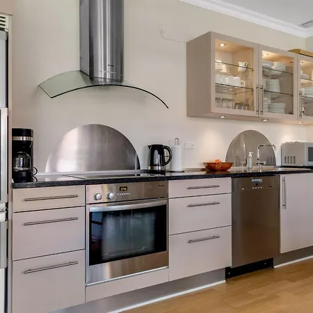 Holiday home Verner - 990m From The Sea By Interhome